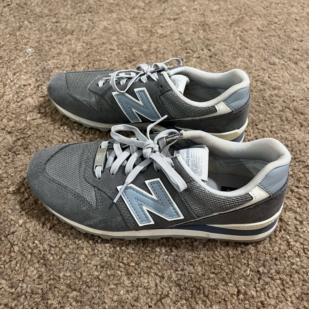 New Balance Women’s Sneakers